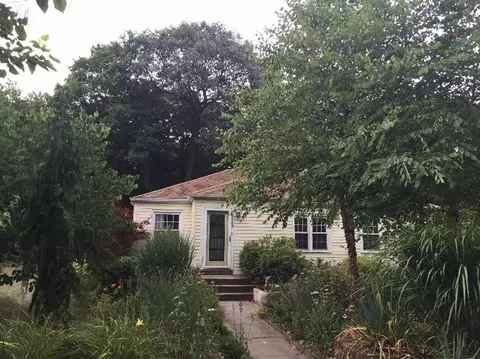 8729 Maple Ave, Gary, IN 46403 photo 1