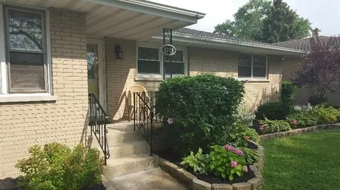 8115 Monroe Ave, Munster, IN 46321 photo 4