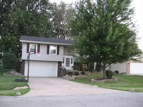 3283 Rustic Ln, Crown Point, IN 46307 photo 2