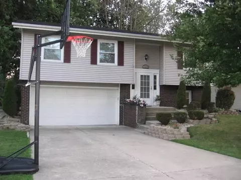 3283 Rustic Ln, Crown Point, IN 46307 photo 1