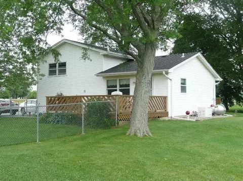 3325 E Indiana Ave, Beecher, IL 60401 photo 5