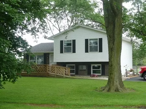 3325 E Indiana Ave, Beecher, IL 60401 photo 1
