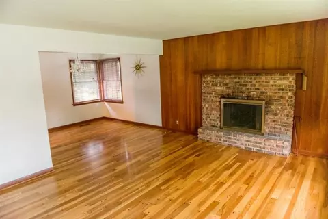 8528 Forest Ave, Munster, IN 46321 photo 3