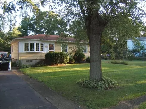 1513 Elm St, Griffith, IN 46319 photo 2