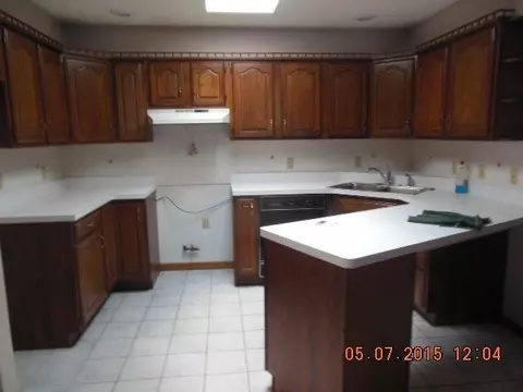 406 Commanche Dr, Lowell, IN 46356 photo 5
