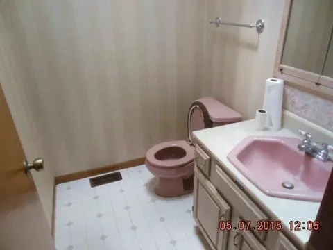 406 Commanche Dr, Lowell, IN 46356 photo 6
