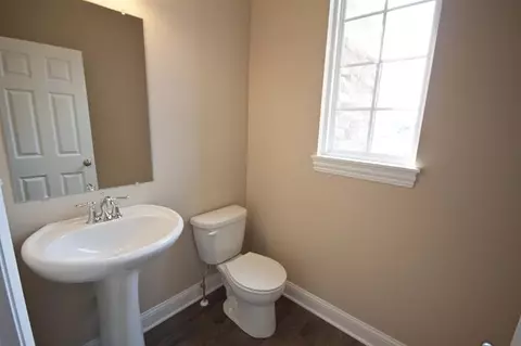 2552 Lois Dr, Valparaiso, IN 46385 photo 10