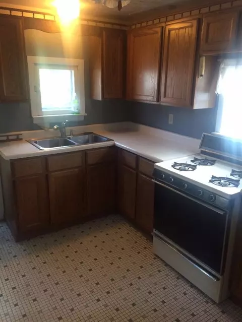 712 E Joliet St, Crown Point, IN 46307 photo 5