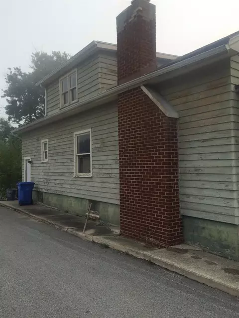 712 E Joliet St, Crown Point, IN 46307 photo 3
