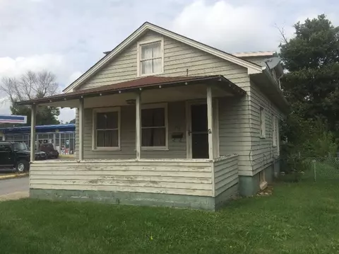 712 E Joliet St, Crown Point, IN 46307 photo 2