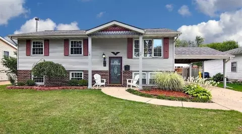 230 Minter Dr, Griffith, IN 46319 photo 1