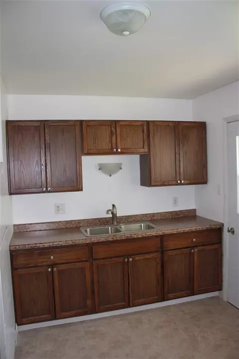 933 E 16th Ave, Gary, IN 46407 photo 4