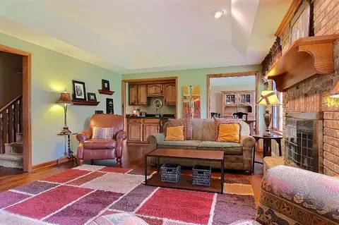 6604 Ridgeview Dr, De Motte, IN 46310 photo 5