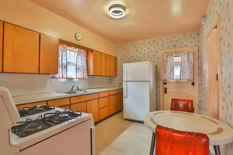 1616 Brown Ave, Whiting, IN 46394 photo 6