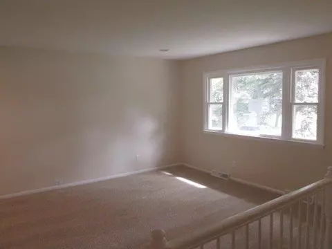 1016 E 40th Pl, Griffith, IN 46319 photo 6