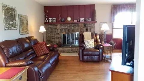 8712 Clark Pl, Crown Point, IN 46307 photo 10