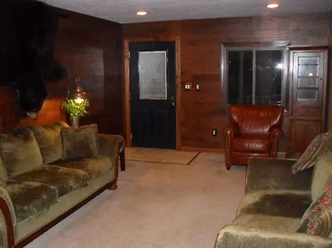 131 S Lillian St, Griffith, IN 46319 photo 4