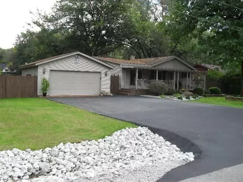 131 S Lillian St, Griffith, IN 46319 photo 3