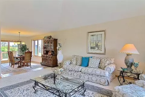 9217 Maple Dr, Saint John, IN 46373 photo 7