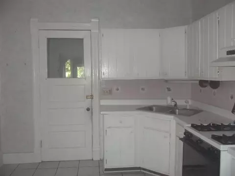 606 E Joliet, Crown Point, IN 46307 photo 2