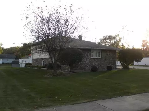 941 Mohawk Dr, Crown Point, IN 46307 photo 3