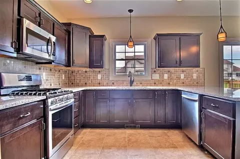 2154 Copper Creek Dr, Crown Point, IN 46307 photo 5