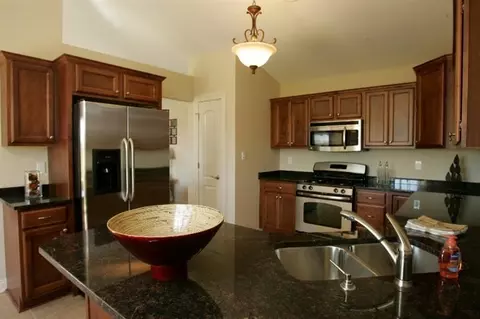 864 Veterans Ln, Crown Point, IN 46307 photo 8
