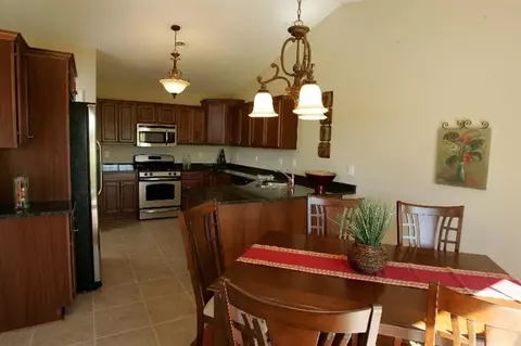 864 Veterans Ln, Crown Point, IN 46307 photo 9