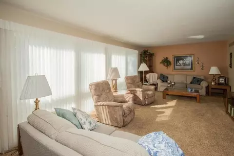 910 Pratt St, Crown Point, IN 46307 photo 7