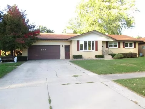 103 Carnation St, Dyer, IN 46311 photo 2