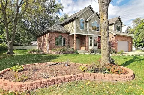 8334 Beech Ave, Munster, IN 46321 photo 1