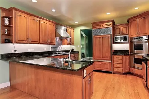 8334 Beech Ave, Munster, IN 46321 photo 10