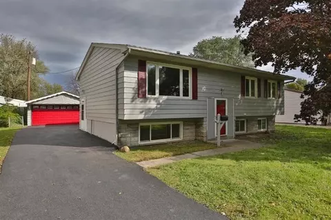 622 Darcy Ln, Griffith, IN 46319 photo 1