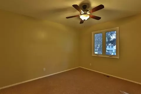 622 Darcy Ln, Griffith, IN 46319 photo 10