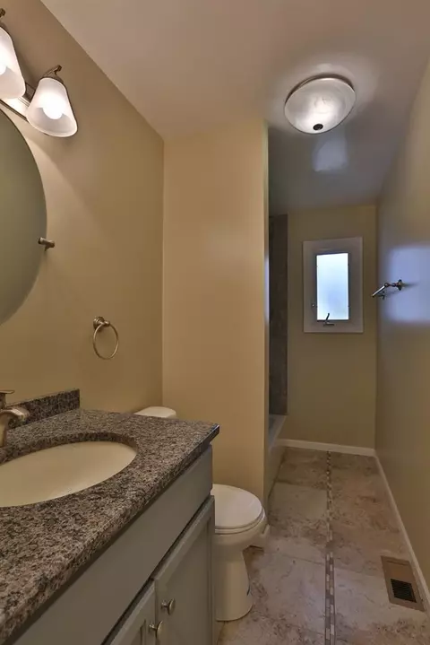 622 Darcy Ln, Griffith, IN 46319 photo 8