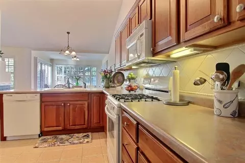 1730 Windfield Dr, Munster, IN 46321 photo 7