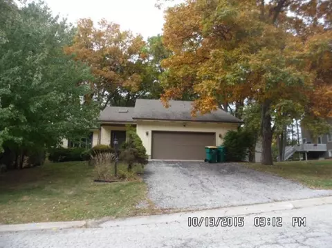 483 Amhurst Rd, Valparaiso, IN 46385 photo 2