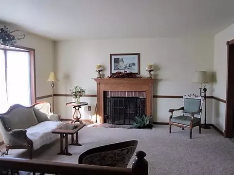 653 Wren Ct, Griffith, IN 46319 photo 5