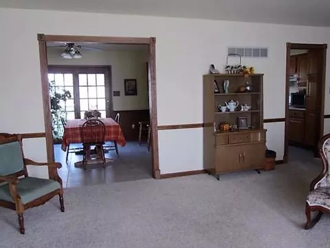 653 Wren Ct, Griffith, IN 46319 photo 7
