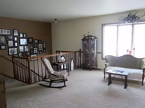 653 Wren Ct, Griffith, IN 46319 photo 6