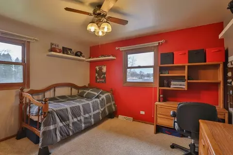 724 Cherry Hill Rd, Dyer, IN 46311 photo 9