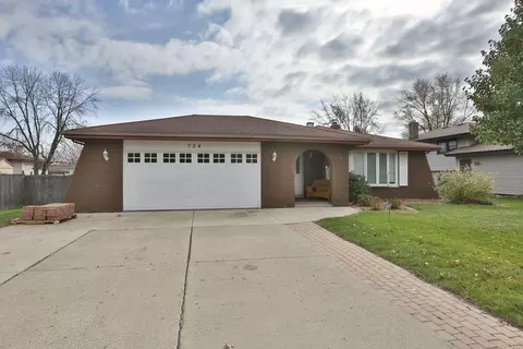 724 Cherry Hill Rd, Dyer, IN 46311 photo 1