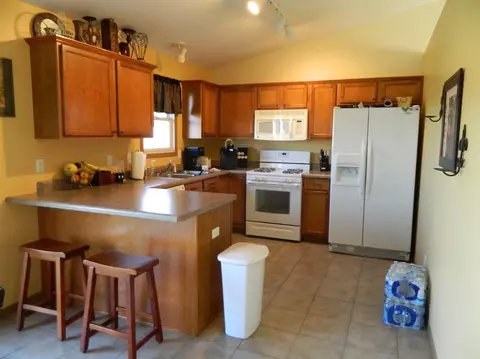 203 Juniper St NW, De Motte, IN 46310 photo 8