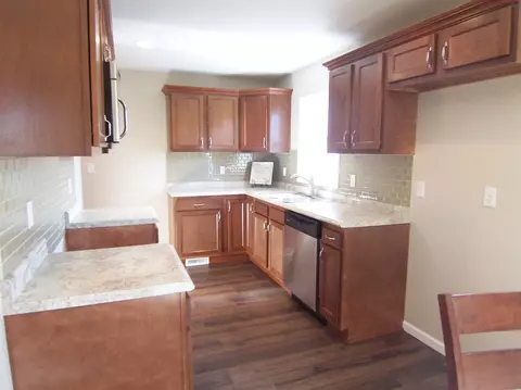 951 N Jay St, Griffith, IN 46319 photo 6