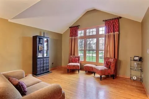 252 Crestview Ln, Dyer, IN 46311 photo 5