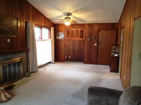 8201 Locust Ave, Gary, IN 46403 photo 3