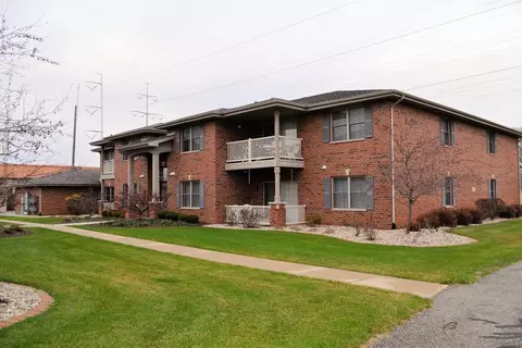 531 Cambridge Ct #2C, Munster, IN 46321 photo 2