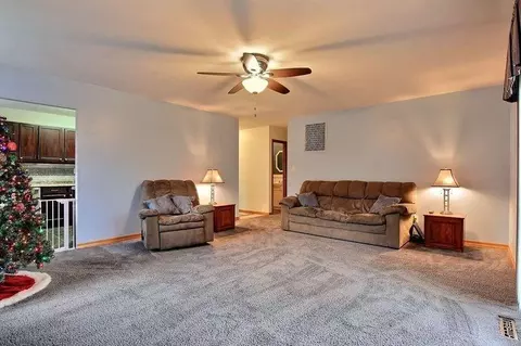 945 N Lafayette St, Griffith, IN 46319 photo 6
