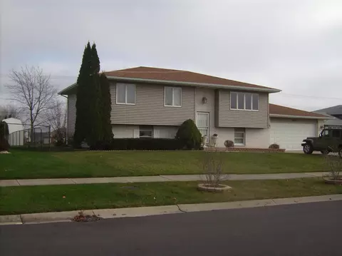 9809 Harrison St, Crown Point, IN 46307 photo 3