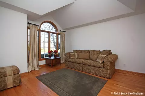 100 Exeter Rd, Munster, IN 46321 photo 4
